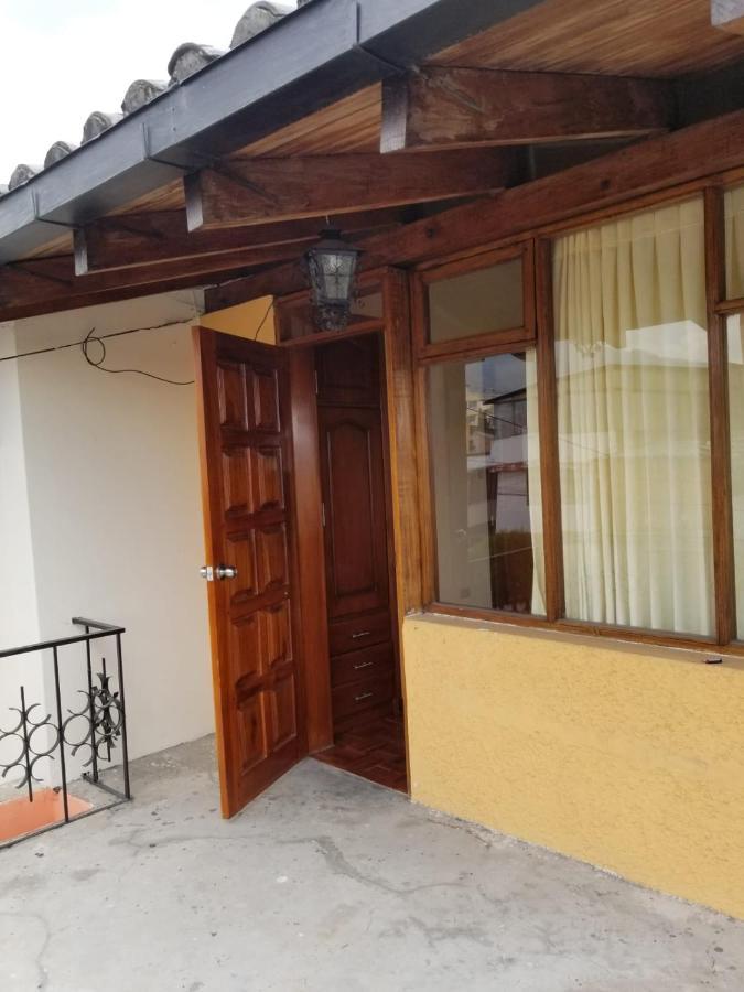 Hostal El Confort Quito Norte Luaran gambar